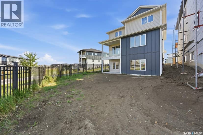 435 Sharma CRESCENT — photo 37 of 40