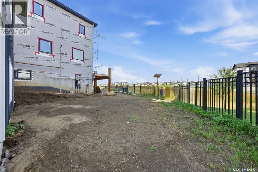 435 Sharma CRESCENT — photo 40 of 40