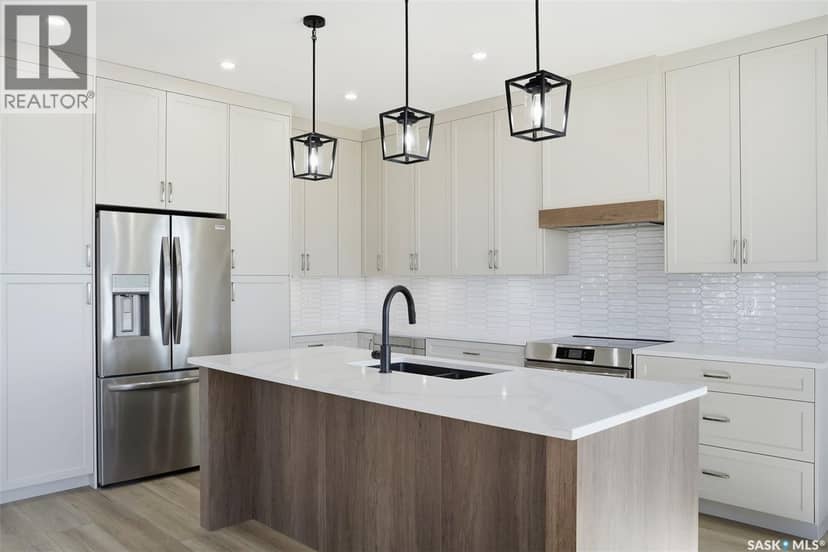 435 Sharma CRESCENT — photo 8 of 40