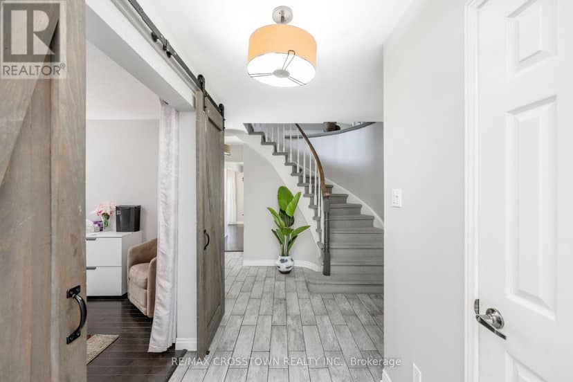 63 Oakridge Drive — photo 19 of 40