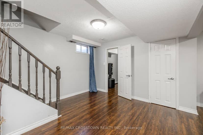 63 Oakridge Drive — photo 35 of 40