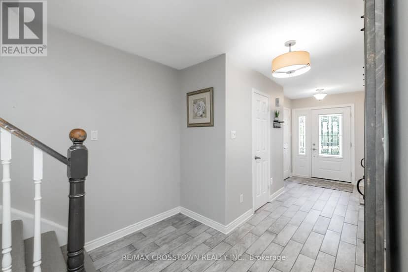 63 Oakridge Drive, Barrie, photo 5
