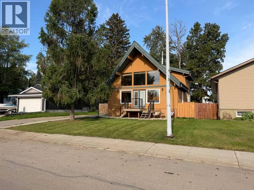 1104 10 Street SE, Slave Lake, photo 2