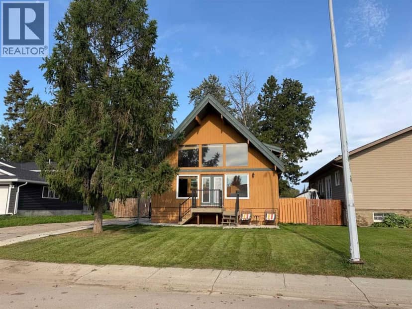 1104 10 Street SE, Slave Lake