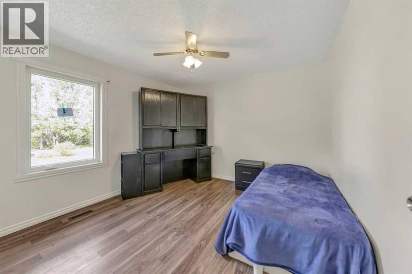 PT SE 17-49-27-W3 — photo 26 of 40