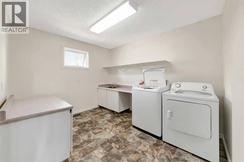 PT SE 17-49-27-W3 — photo 20 of 40