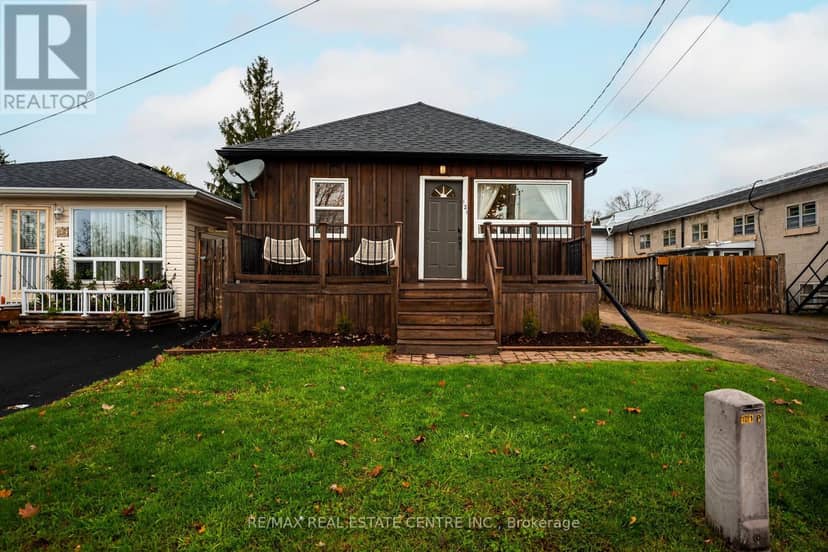 121 Proton Street N, Southgate, photo 2