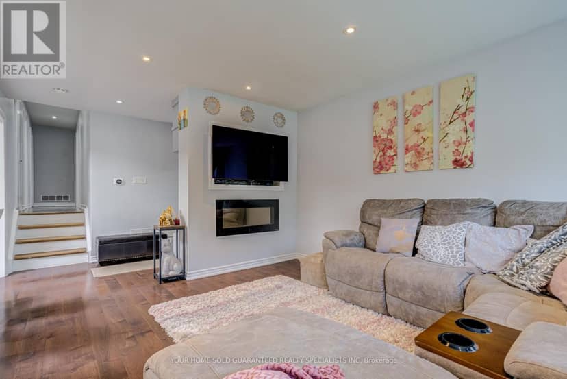5 Hallow Crescent, Toronto, photo 8