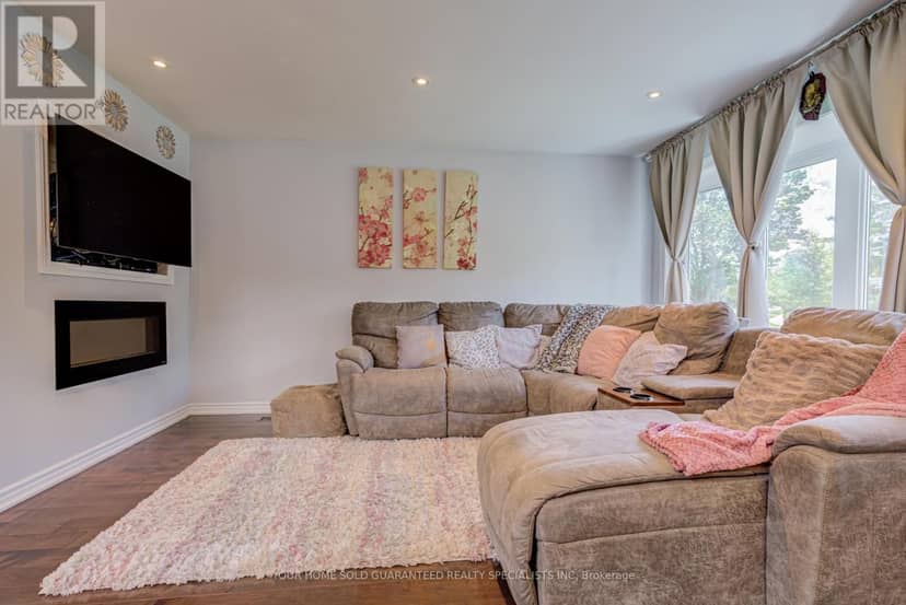 5 Hallow Crescent, Toronto, photo 7