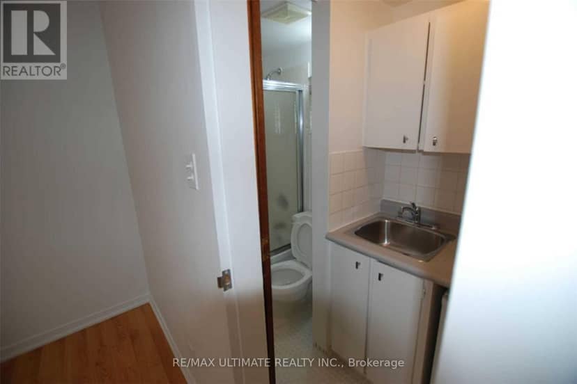 93 Spadina Road — photo 18 of 40