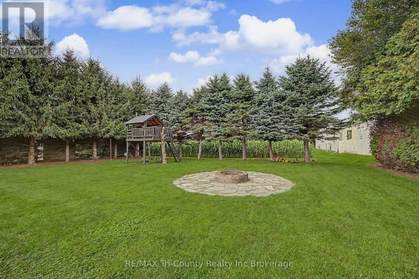 34 Albert Street — photo 10 of 40