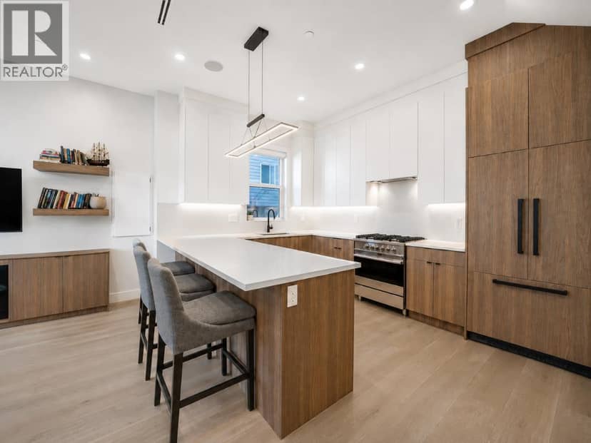 1907 E 40TH AVENUE, Vancouver