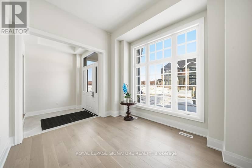 16 Gianvito Crescent — photo 16 of 36
