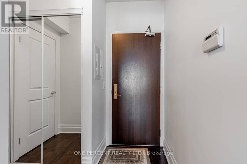401 - 21 Upper Duke Crescent, Markham, photo 6