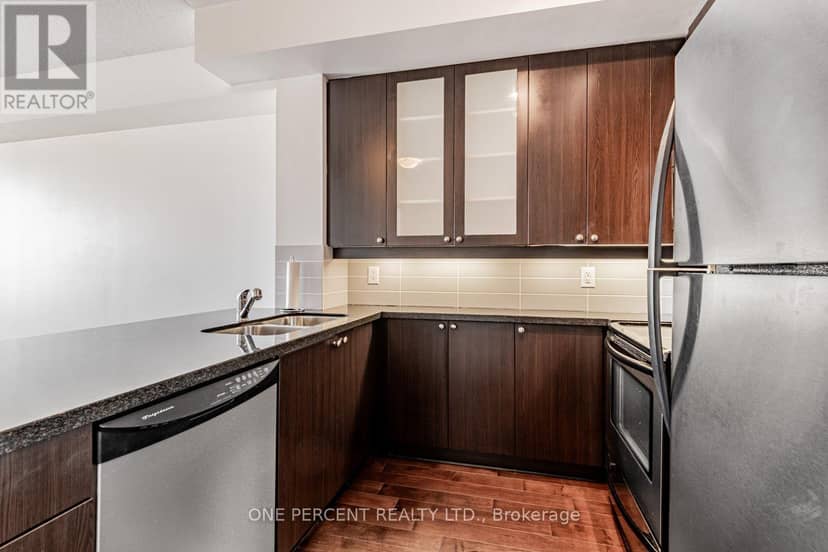 401 - 21 Upper Duke Crescent, Markham, photo 8