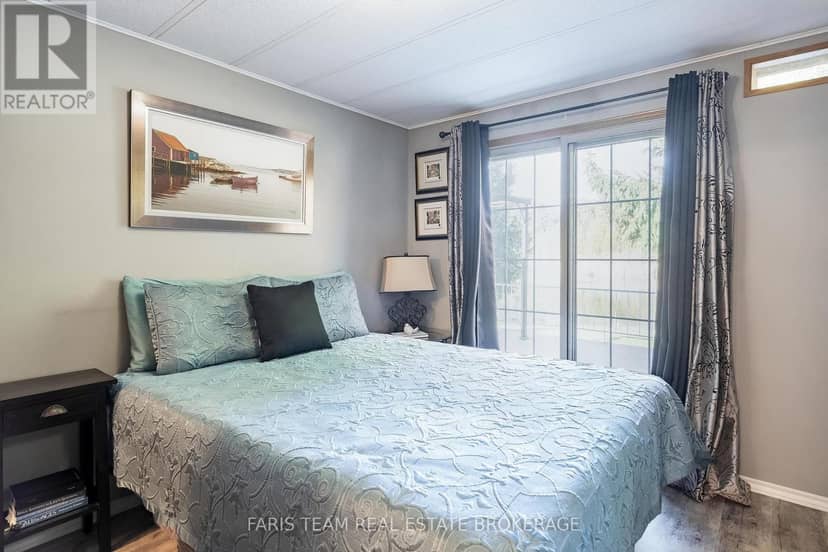 3 St James Place — photo 15 of 40