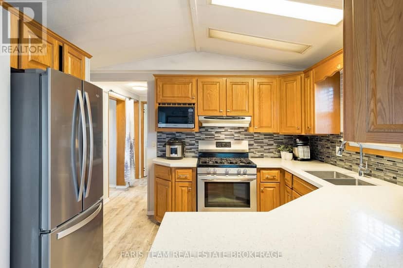 3 St James Place — photo 6 of 40
