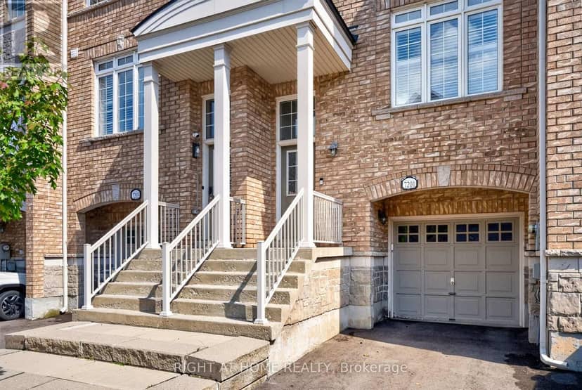 7201 Triumph Lane, Mississauga, photo 2