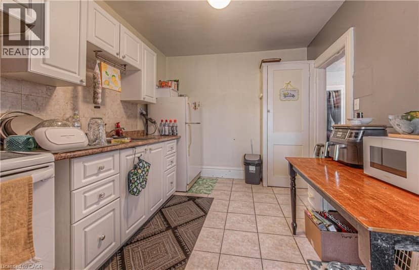 156 GRAND Avenue S — photo 14 of 34