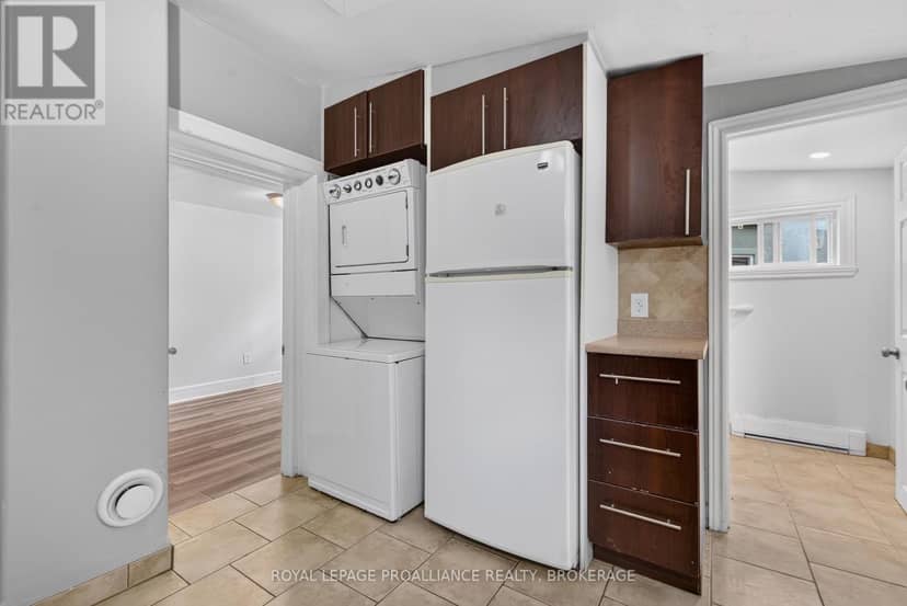 196 York Street — photo 8 of 23