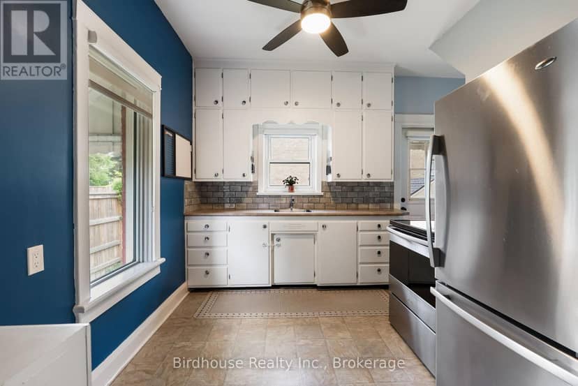 60 Wellington Street — photo 10 of 38