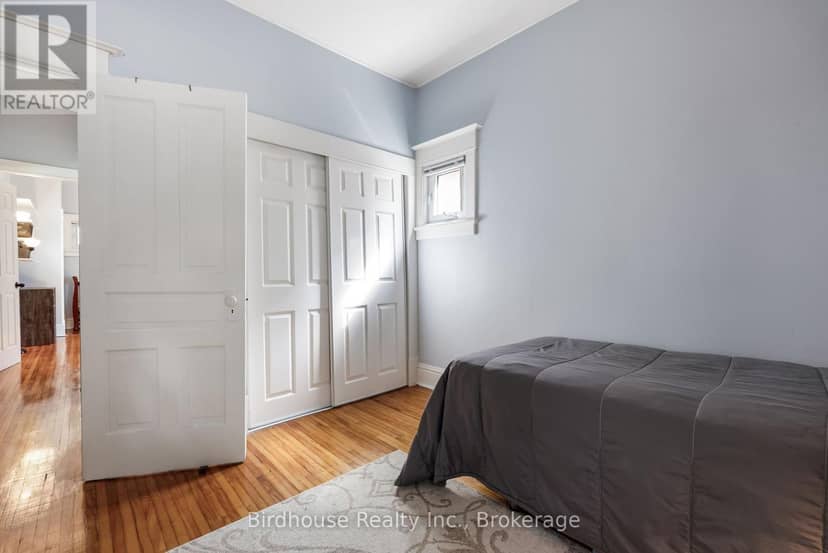 60 Wellington Street — photo 19 of 38