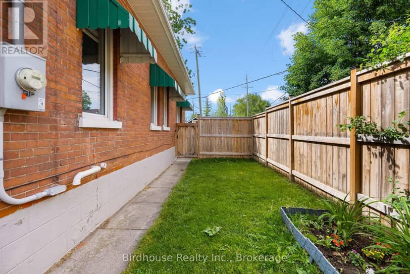 60 Wellington Street — photo 27 of 38