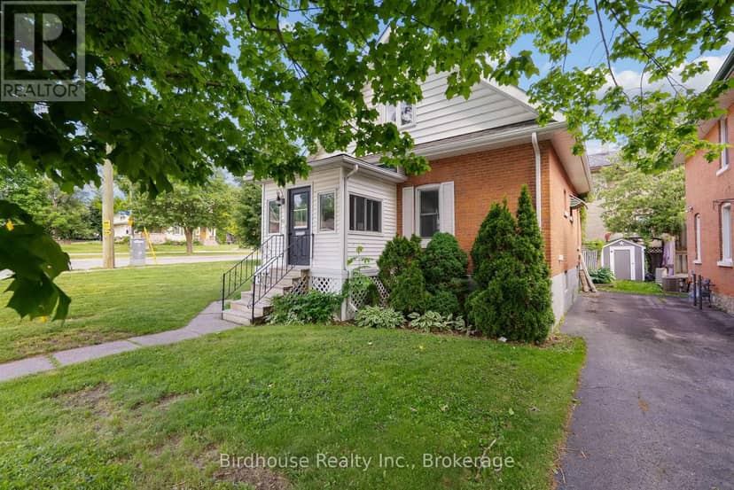 60 Wellington Street — photo 3 of 38