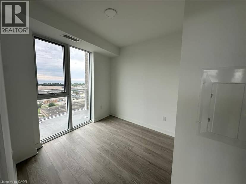 2782 BARTON Street E Unit# 1607 — photo 8 of 18