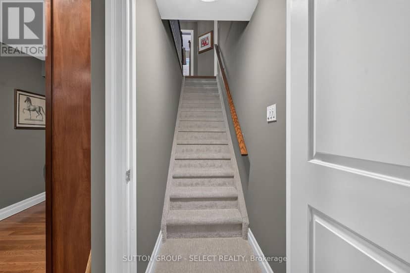 32 - 124 North Centre Road — photo 16 of 28