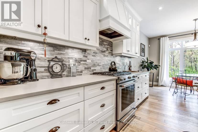 10151 Pinery Bluffs Road — photo 15 of 40