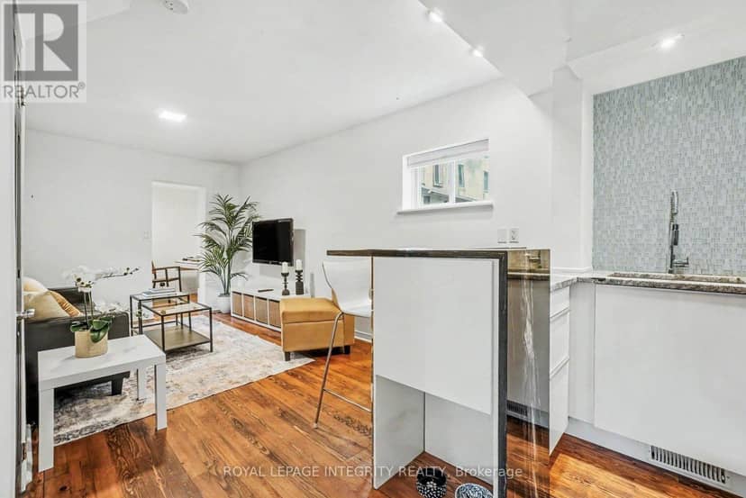 9 Holmwood Avenue — photo 14 of 37