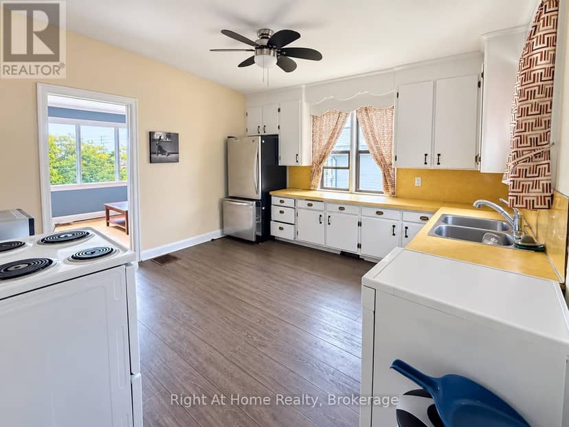 28 Dixon Street, Thunder Bay, photo 3
