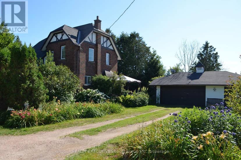 206 Clark Street N, Powassan, photo 3