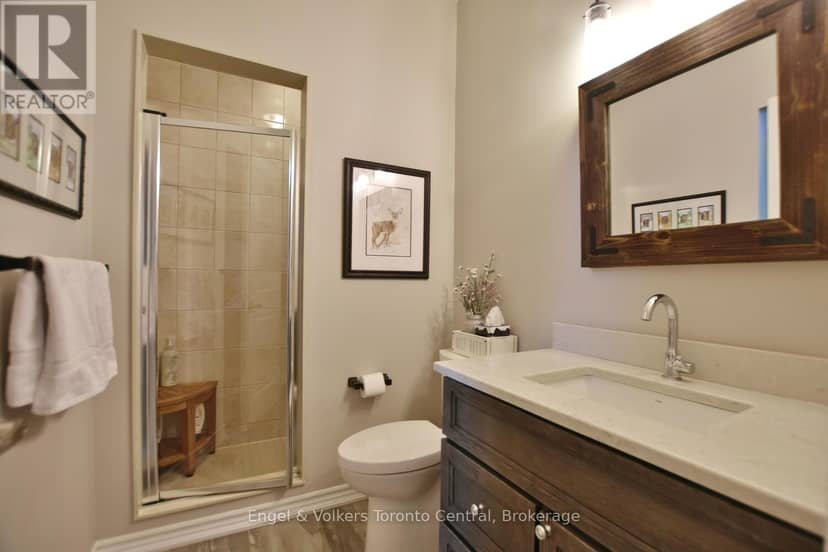 18 Robbie Way — photo 10 of 36