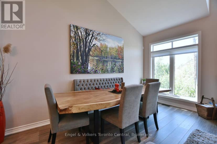 18 Robbie Way — photo 15 of 36