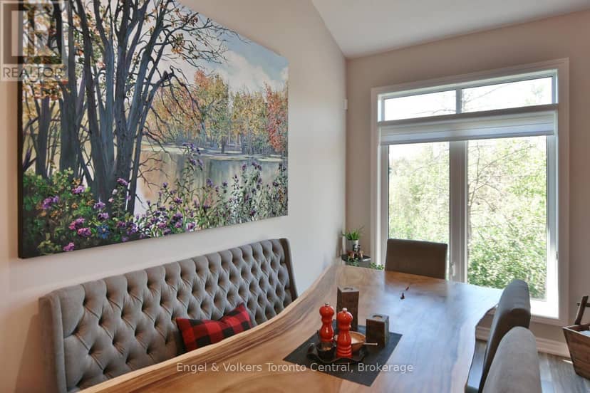 18 Robbie Way — photo 17 of 36