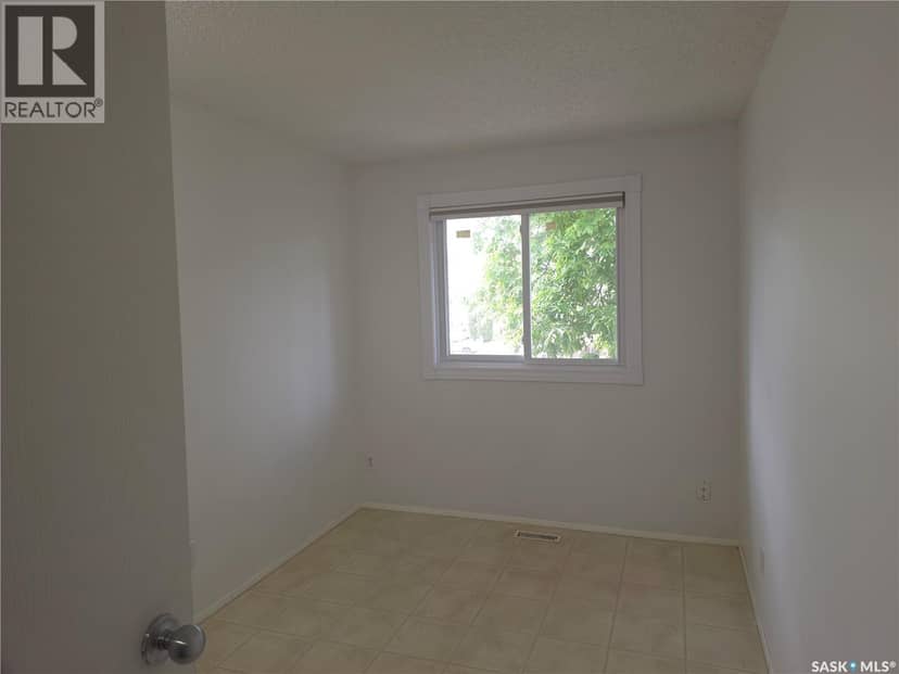 18 1128 McKercher DRIVE — photo 11 of 25