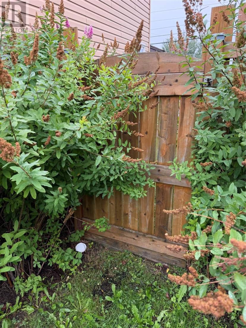32 Fudges Road — photo 9 of 14