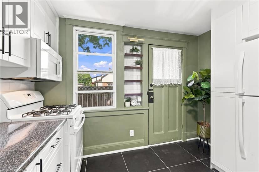463 DUNSMURE Road — photo 9 of 20