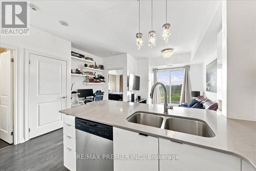 708 - 7730 Kipling Avenue, Vaughan, photo 4