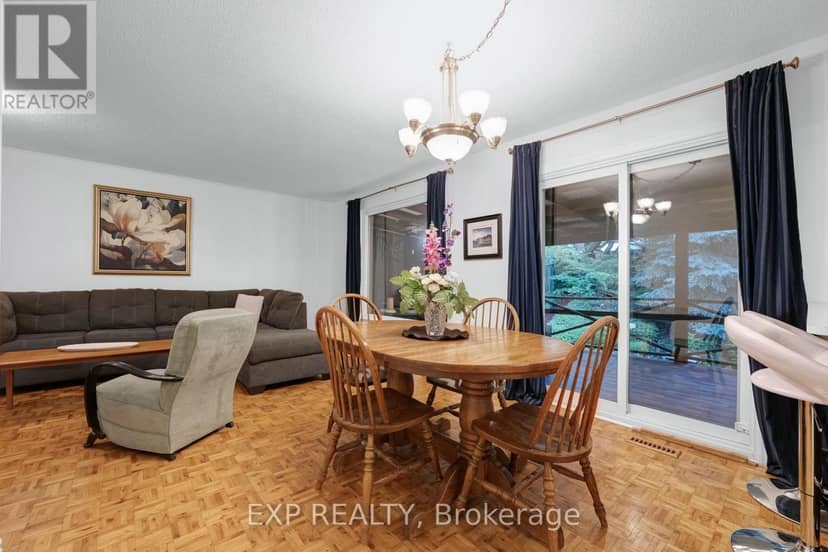 639 Irwin Crescent — photo 12 of 40