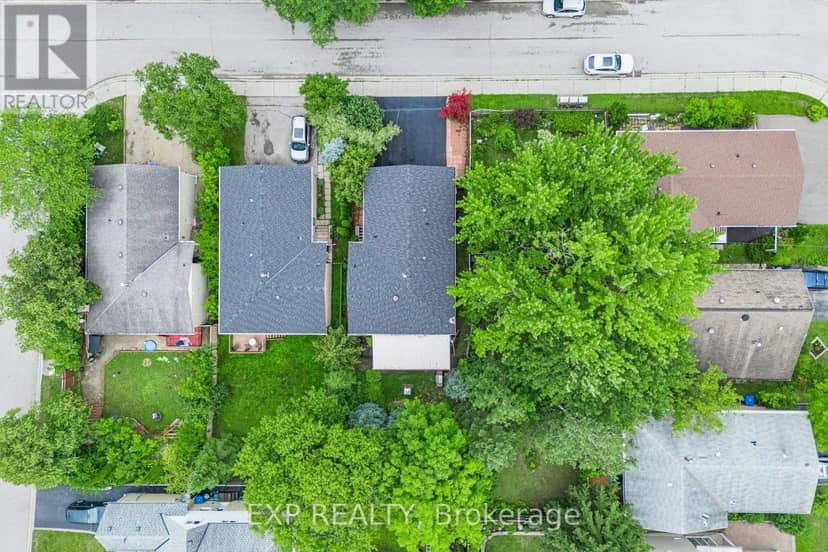639 Irwin Crescent — photo 33 of 40