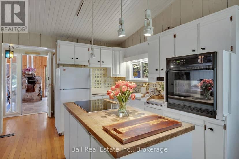 2476 County Rd 46 — photo 7 of 40