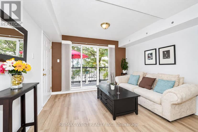 2066 - 65 George Appleton Way, Toronto, photo 2