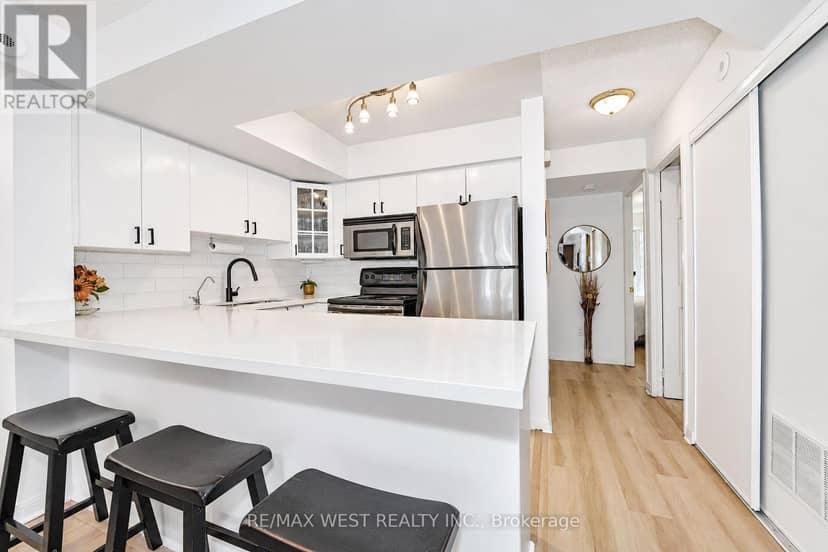 2066 - 65 George Appleton Way, Toronto, photo 5