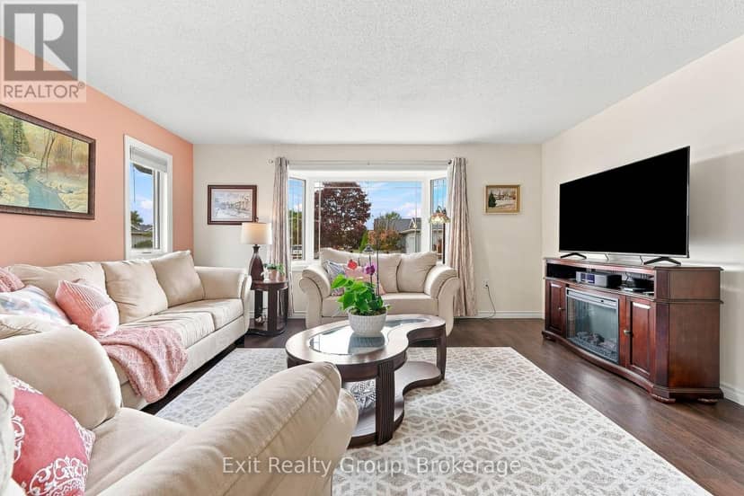 6 Heritage Drive — photo 13 of 40