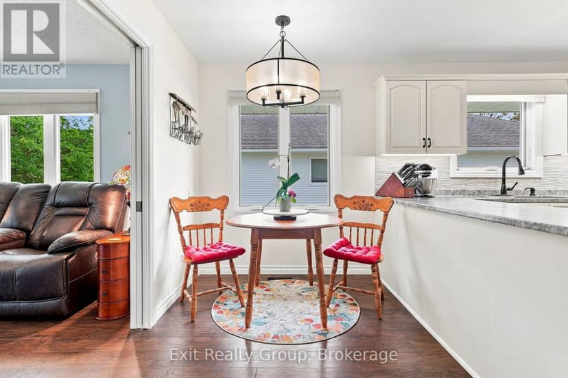 6 Heritage Drive — photo 26 of 40