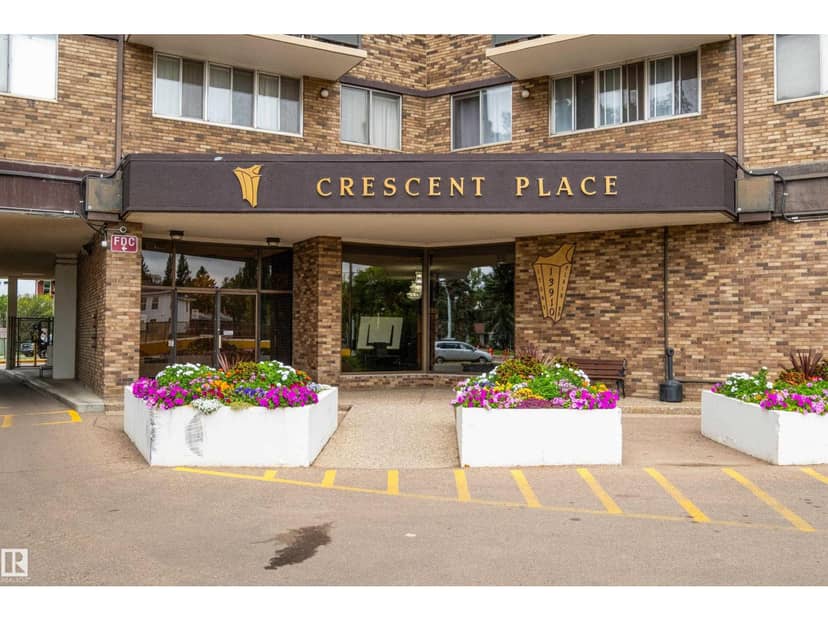#611 13910 Stony Plain RD NW, Edmonton, photo 2