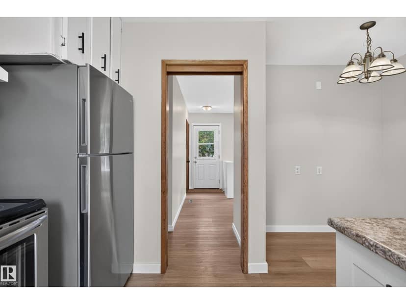 2 Grandora Cr — photo 10 of 36